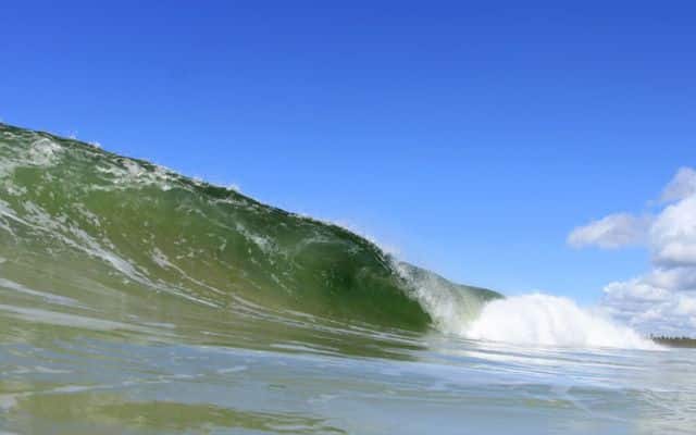 Praia de Barra do Jacuípe (640 × 400 px)